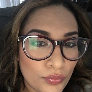 Meet your Posher, Valerie